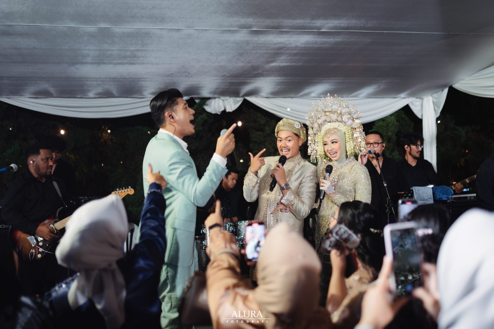 Momen resepsi pernikahan